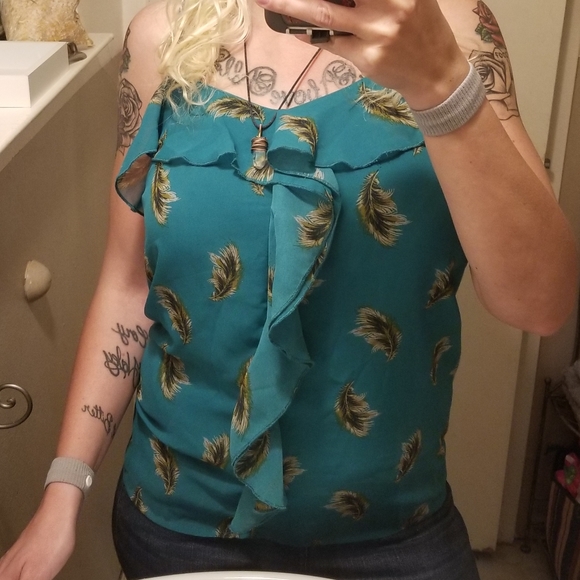 NWT xhilaration woven ruffle tank - Picture 4 of 5